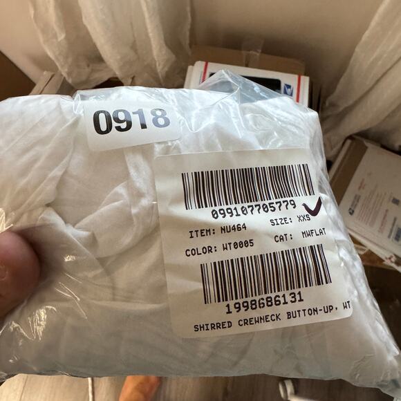 Madewell Shirred Balloon Sleeve Crewneck Button-Up Top Sz 2XS White Lightweight - Picture 8 of 8